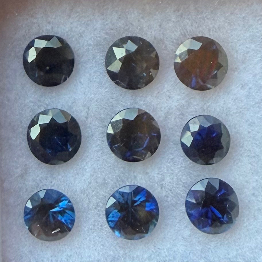 0.40ct Blue Round Sapphire