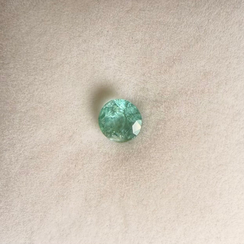 1.1ct Green Round Emerald