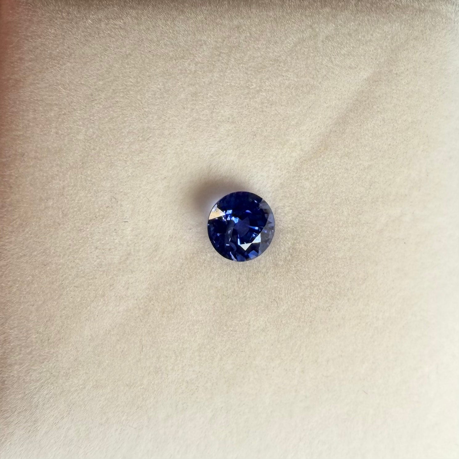 1.52ct Cornflower Blue Round Sapphire