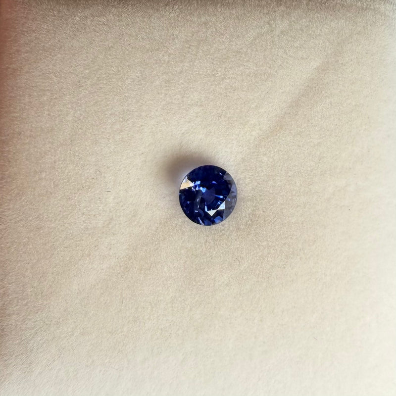 1.52ct Cornflower Blue Round Sapphire
