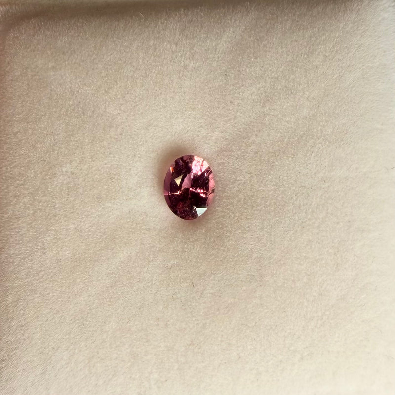1.01ct Pink Oval Padparadscha Sapphire