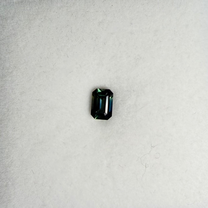 0.75ct Teal Emerald Sapphire