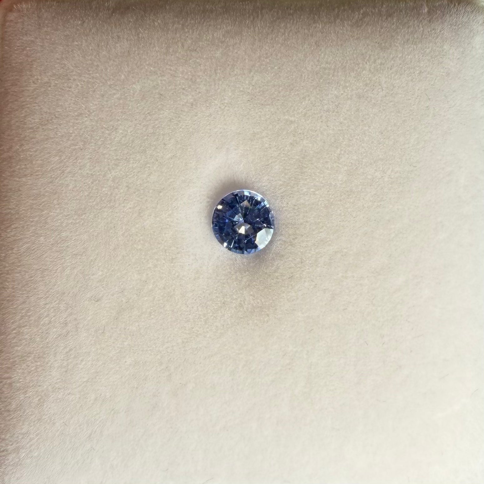 0.93ct Blue Round Sapphire