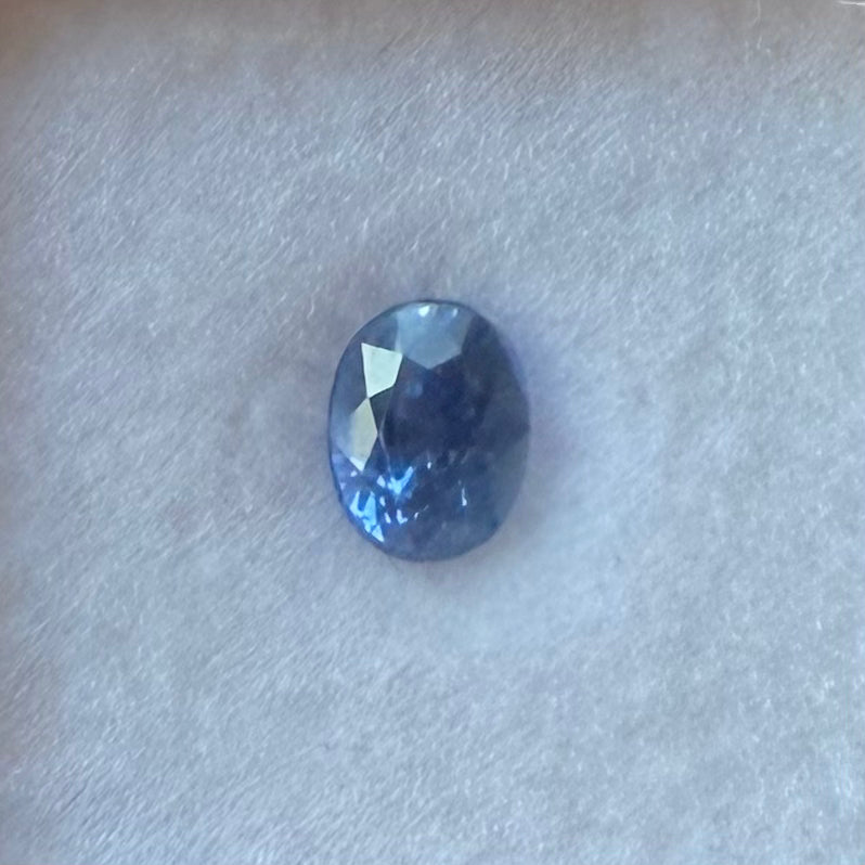 0.91ct Blue Oval Sapphire